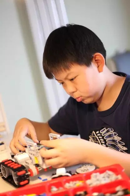 大咖描繪的人工智能場景下，看童程童美學員如何占得先機