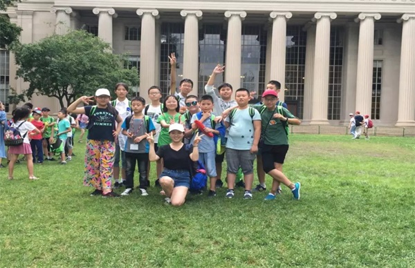 行萬里路，讀萬卷書——研學(xué)營金牌領(lǐng)隊謝麗娟老師帶隊分享