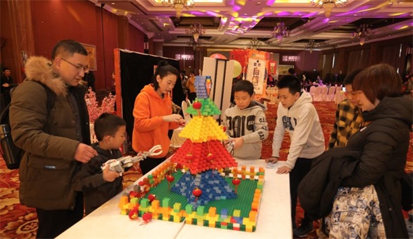 【童程童美】2019CODE向前的力量——“發(fā)現(xiàn)杯”北京區(qū)域賽頒獎(jiǎng)晚會(huì) 