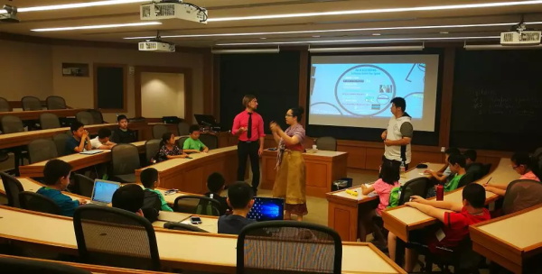 春節(jié)還能這么過 ▏童程童美2019寒假高端編程研學營全球啟航