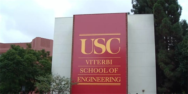 在世界頂級(jí)名校斯坦福大學(xué)學(xué)編程，讓孩子走在國(guó)際教育的前沿