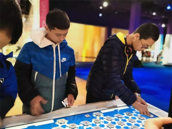 在世界頂級(jí)名校斯坦福大學(xué)學(xué)編程，讓孩子走在國(guó)際教育的前沿