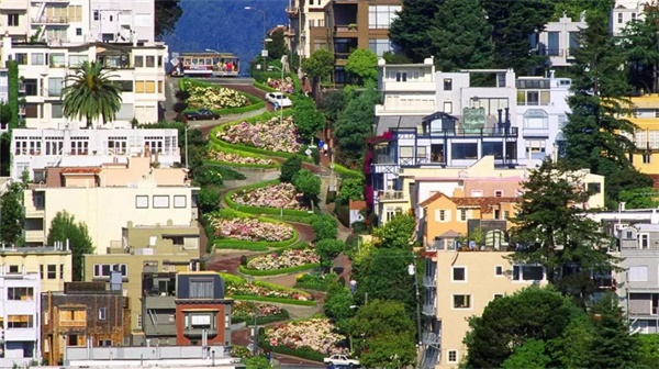 在世界頂級(jí)名校斯坦福大學(xué)學(xué)編程，讓孩子走在國(guó)際教育的前沿