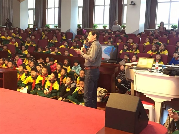 機(jī)器人編程培訓(xùn)怎么樣，有機(jī)器人編程培訓(xùn)班嗎？