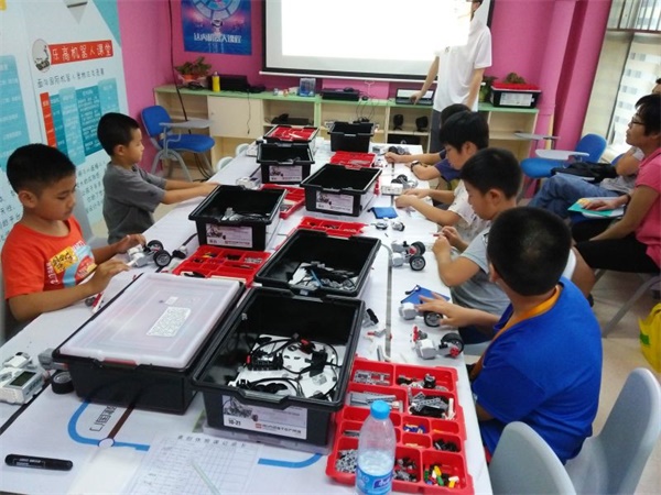 小孩能學會機器人編程嗎，好學嗎？