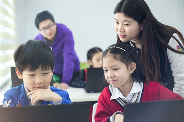 人社部發(fā)布新的職業(yè)，孩子未來的機會你掌握了嗎？