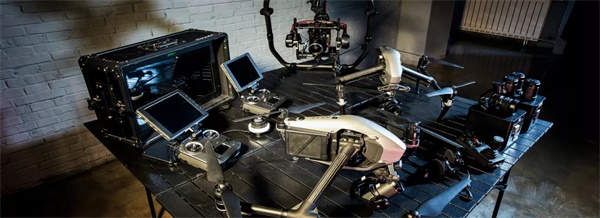 這個(gè)暑假，來童程童美，用無人機(jī)創(chuàng)作人生的第一部微電影吧！