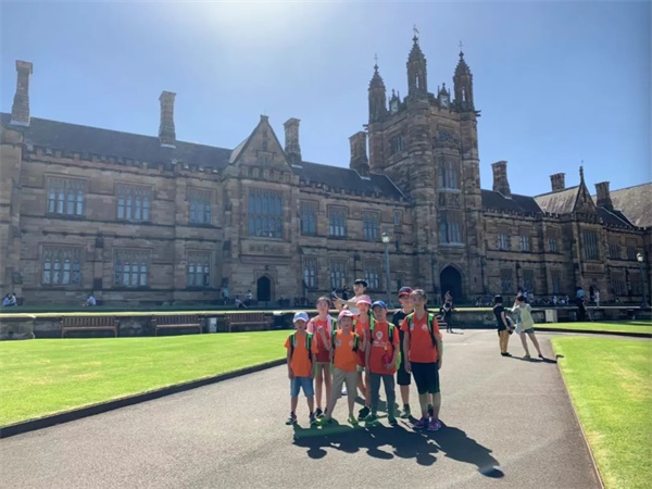 2019童程童美·國際高端編程研學(xué)營正式拉開帷幕！