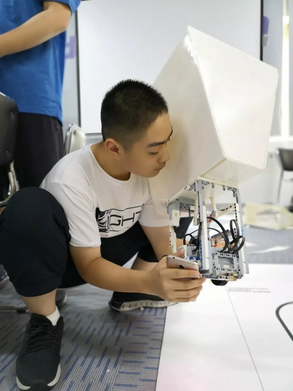 走向勝利，202顆明日之星云集童程童美RoboRAVE國際大賽暑期特訓營！