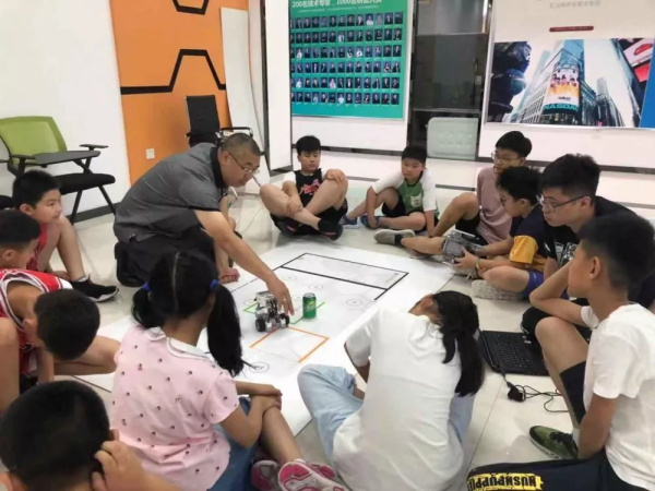 走向勝利，202顆明日之星云集童程童美RoboRAVE國際大賽暑期特訓營！