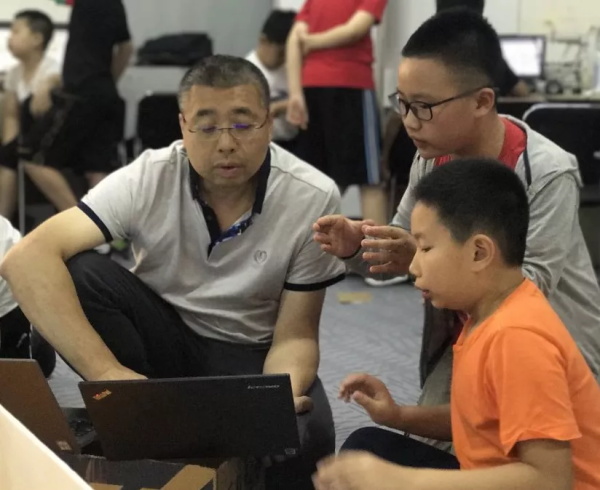 走向勝利，202顆明日之星云集童程童美RoboRAVE國際大賽暑期特訓營！