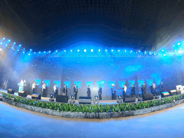 超燃！勇奪三冠，為國(guó)爭(zhēng)光，童程童美問鼎2019RoboRAVE世界總決賽！