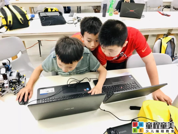 逐夢(mèng)前行，載譽(yù)而歸：童程童美隊(duì)包攬2019WRO南加州賽冠亞軍！