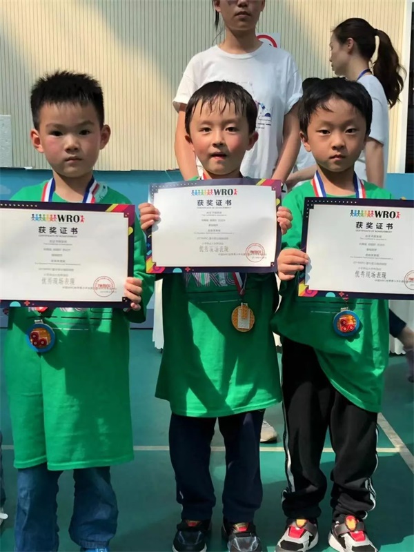 2019WRO昆明營(yíng)：千余選手同臺(tái)競(jìng)技，童程童美150多位學(xué)員榮獲大獎(jiǎng)！ 