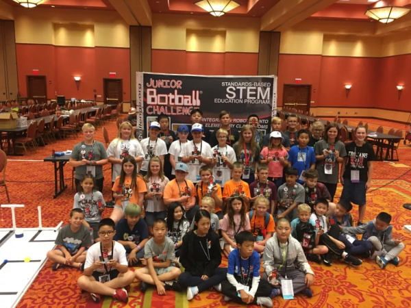 直通國(guó)際賽！Botball國(guó)際教育機(jī)器人大會(huì)-童程童美專(zhuān)場(chǎng)開(kāi)始報(bào)名啦~