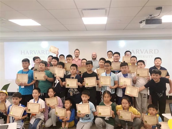 走出國門，擁抱未來！童程童美2020年寒假國際高端編程研學(xué)營報名開啟！