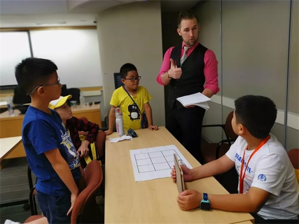 走出國門，擁抱未來！童程童美2020年寒假國際高端編程研學(xué)營報名開啟！