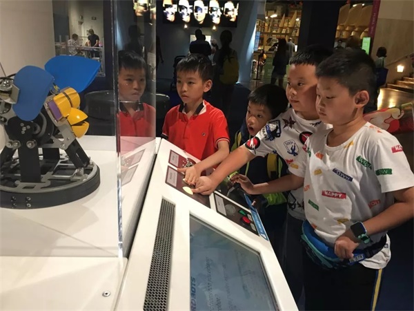 走出國門，擁抱未來！童程童美2020年寒假國際高端編程研學(xué)營報名開啟！