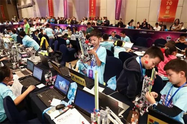 童程童美學(xué)員再登CCTV，變身央視小記者直擊2019Botball世界機(jī)器人大會·中國分會現(xiàn)場 