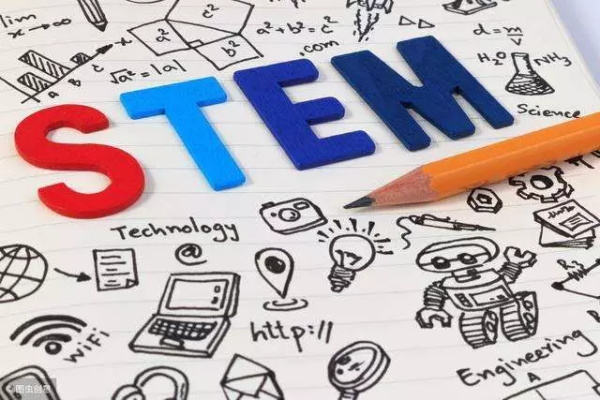 高中信息技術(shù)課標(biāo)組核心成員深入解讀《信息時代的青少年信息素養(yǎng)》